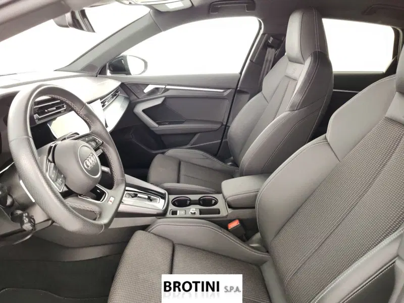 Audi A3 Sportback usata a Massa-Carrara (7)