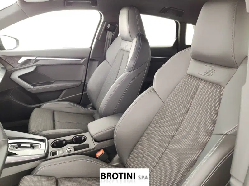 Audi A3 Sportback usata a Massa-Carrara (9)