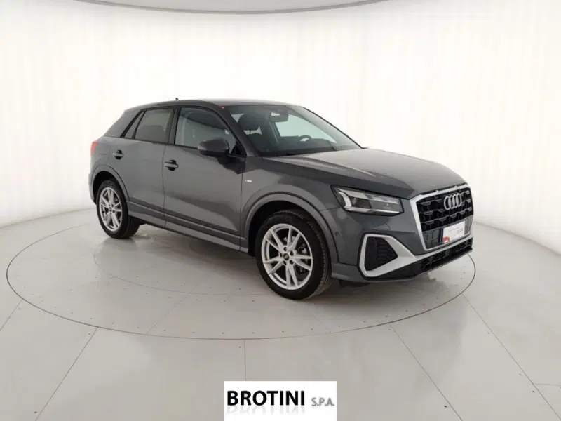 Audi Q2 usata a Massa-Carrara (4)