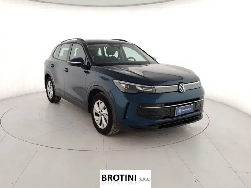 Volkswagen Tiguan usata a Massa-Carrara (4)