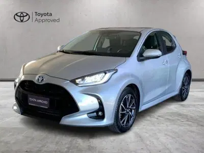 Toyota Yaris 1.5 Hybrid 5 porte Trend del 2023 usata a Perugia