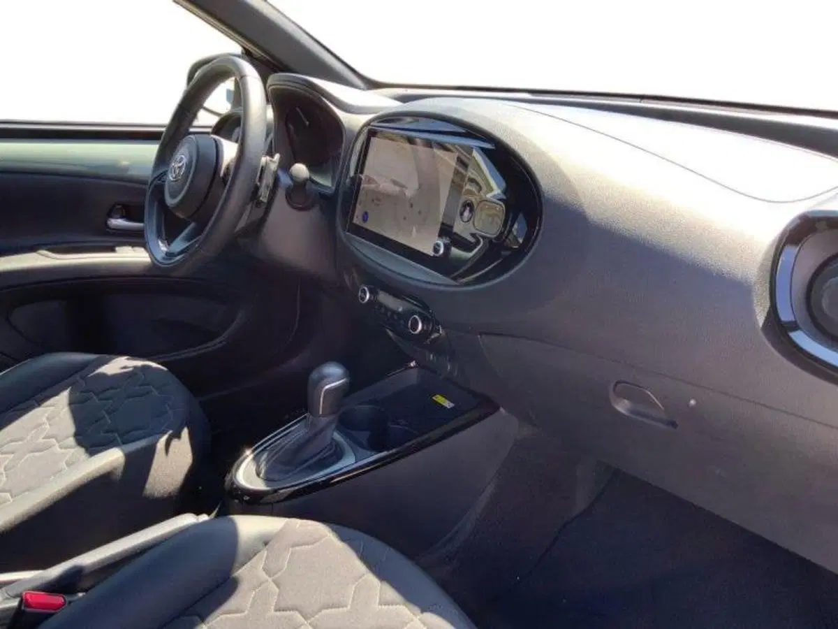 Toyota Aygo X usata a Perugia (15)