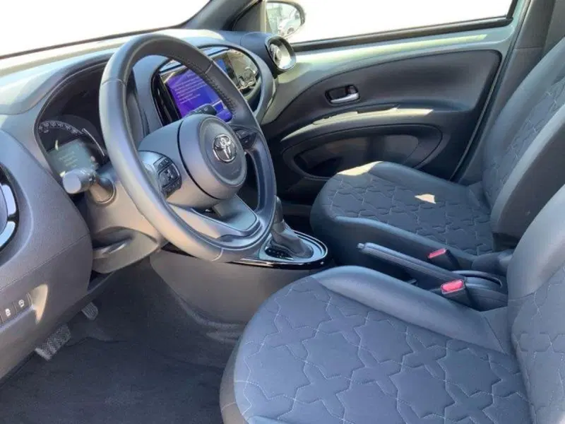 Toyota Aygo X usata a Perugia (8)