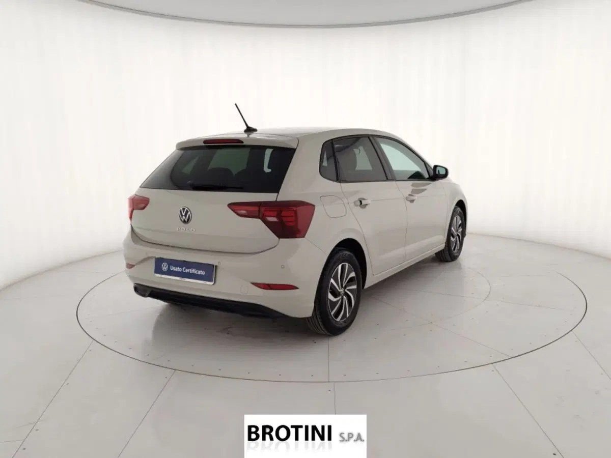 Volkswagen Polo usata a Massa-Carrara (3)