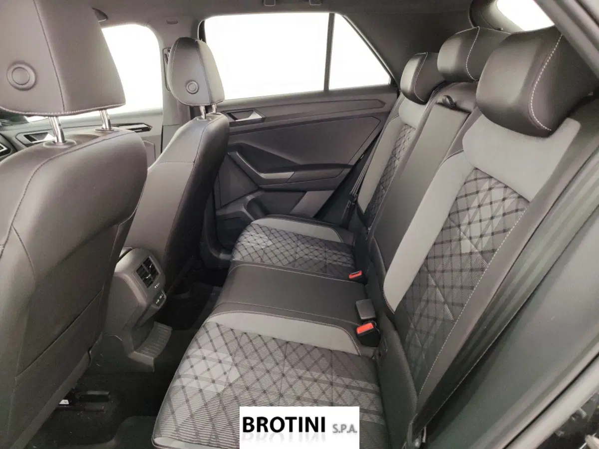 Volkswagen T-Roc usata a Massa-Carrara (10)