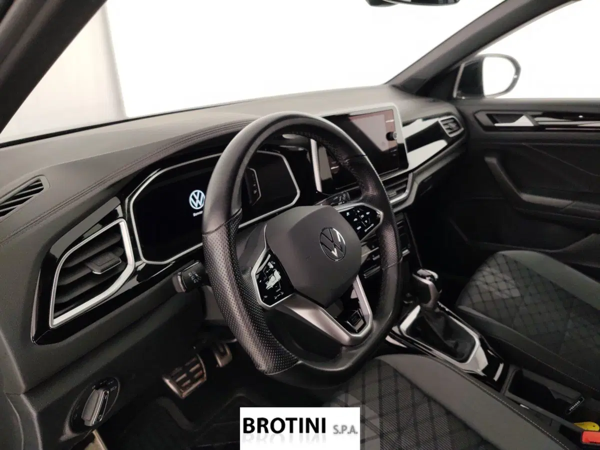 Volkswagen T-Roc usata a Massa-Carrara (8)