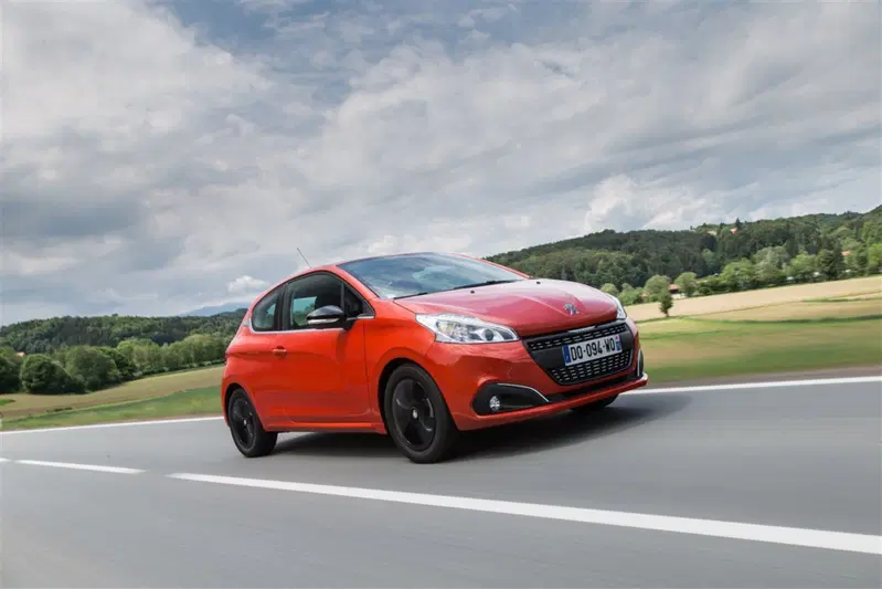 Peugeot 208 usata a Palermo (4)