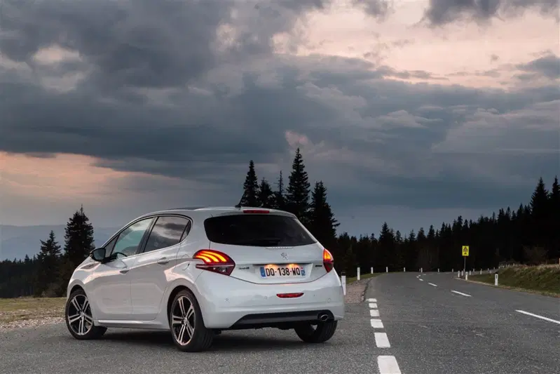 Peugeot 208 usata a Palermo (5)