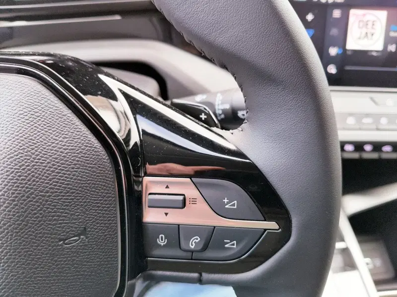 Peugeot 308 SW nuova a Varese (11)