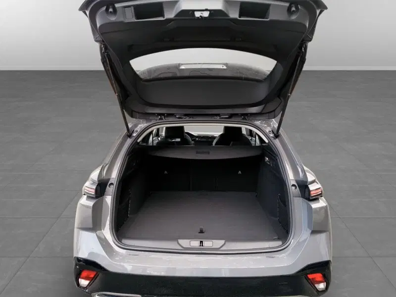 Peugeot 308 SW nuova a Varese (13)