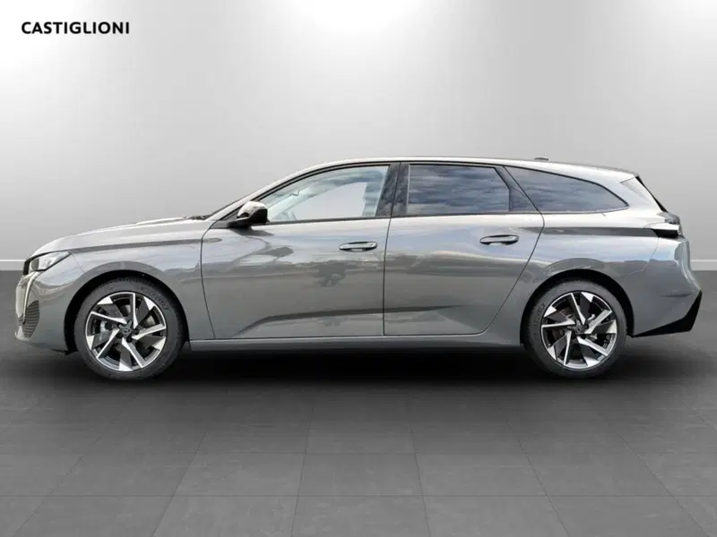 Peugeot 308 SW nuova a Varese (2)