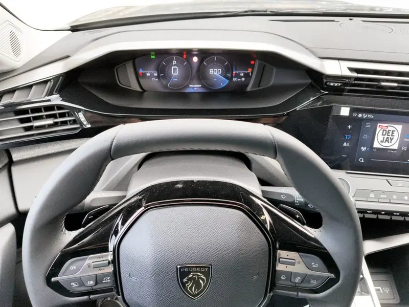 Peugeot 308 SW nuova a Varese (9)