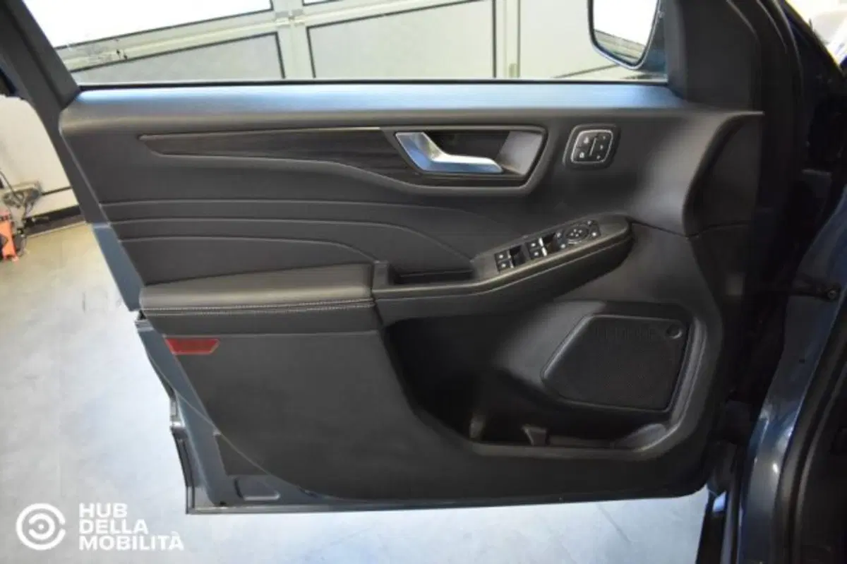Ford Kuga usata a Perugia (7)