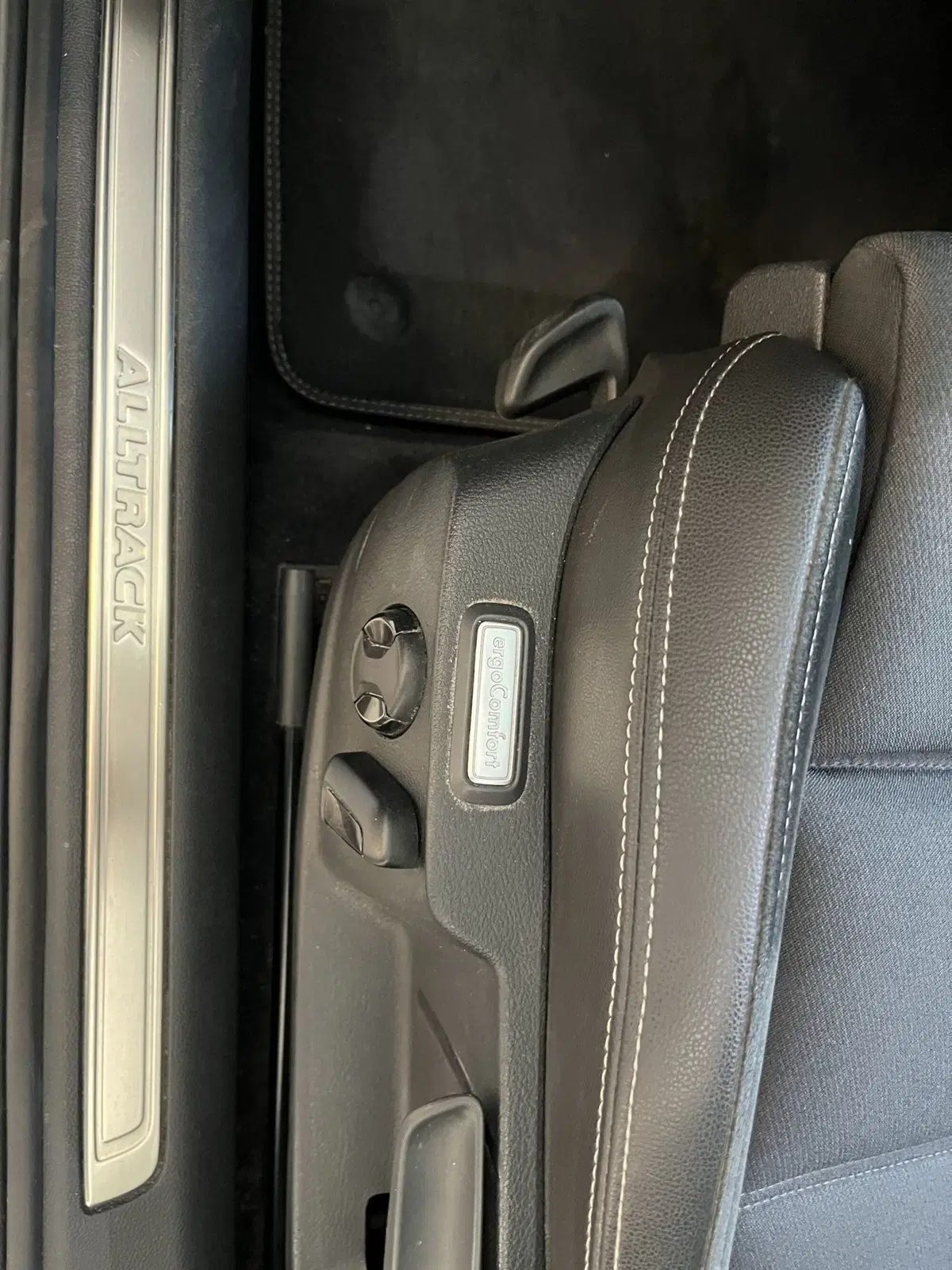 Volkswagen Passat Variant usata a Rimini (11)