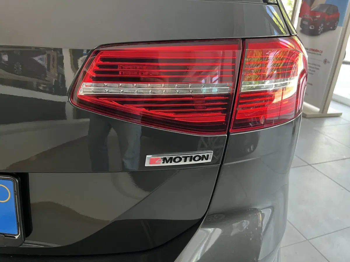 Volkswagen Passat Variant usata a Rimini (5)