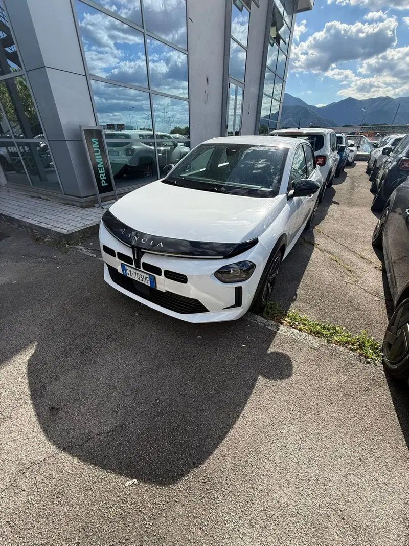 Lancia Ypsilon usata a Frosinone (3)