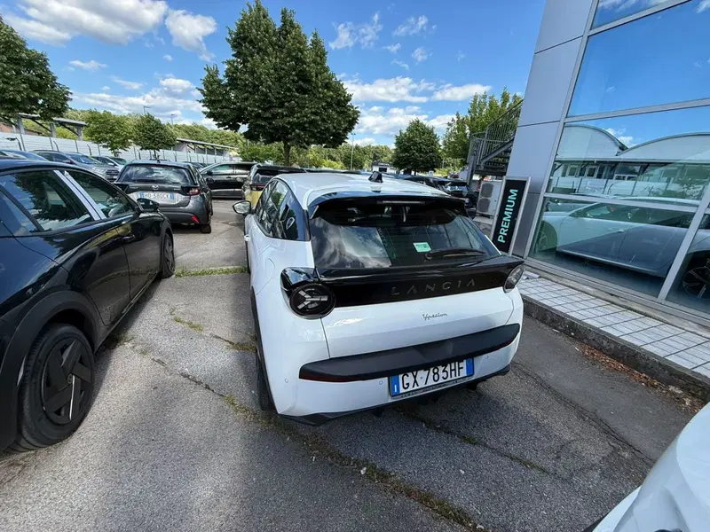 Lancia Ypsilon usata a Frosinone (6)