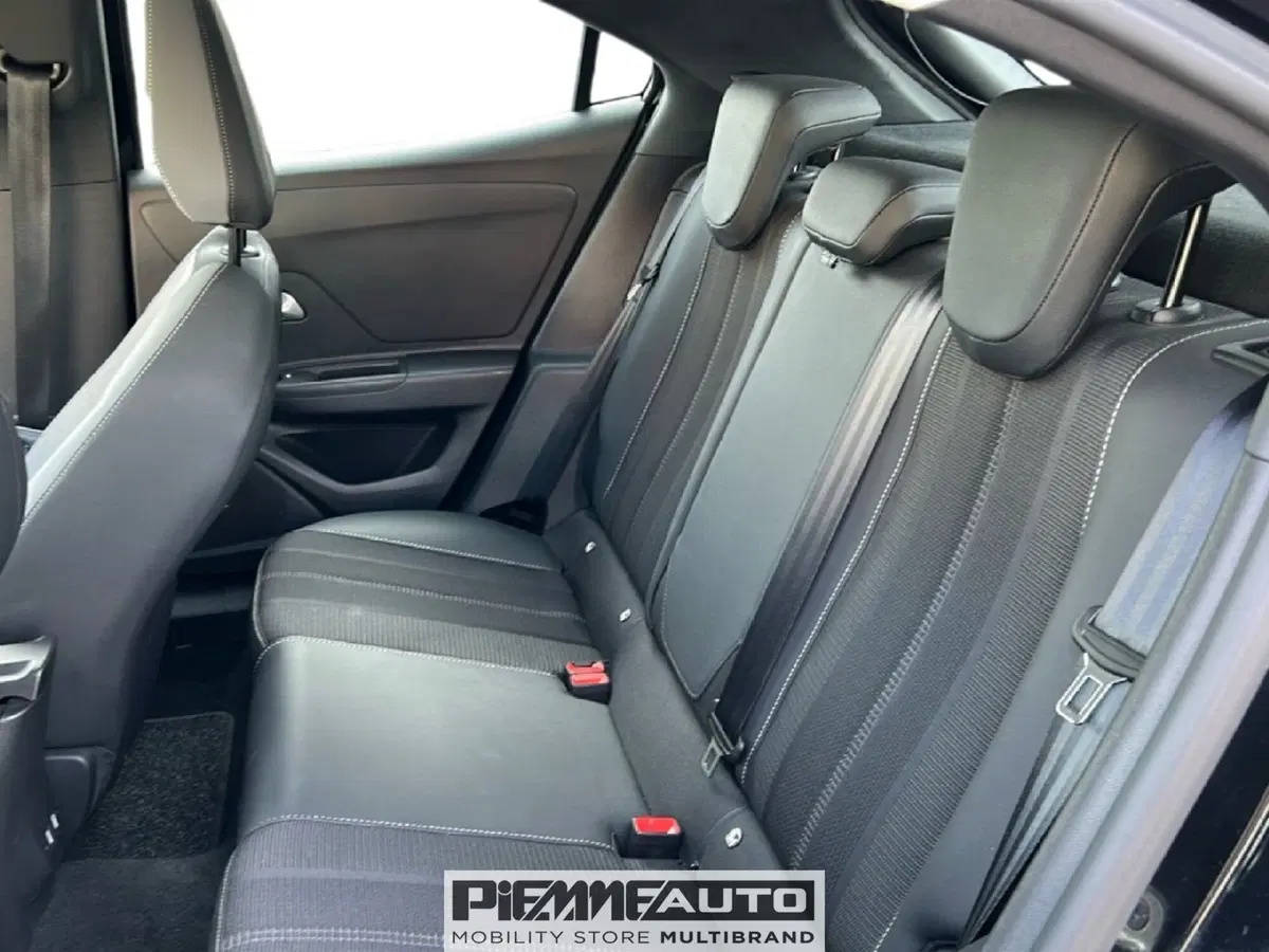 Opel Mokka usata a Piacenza (10)