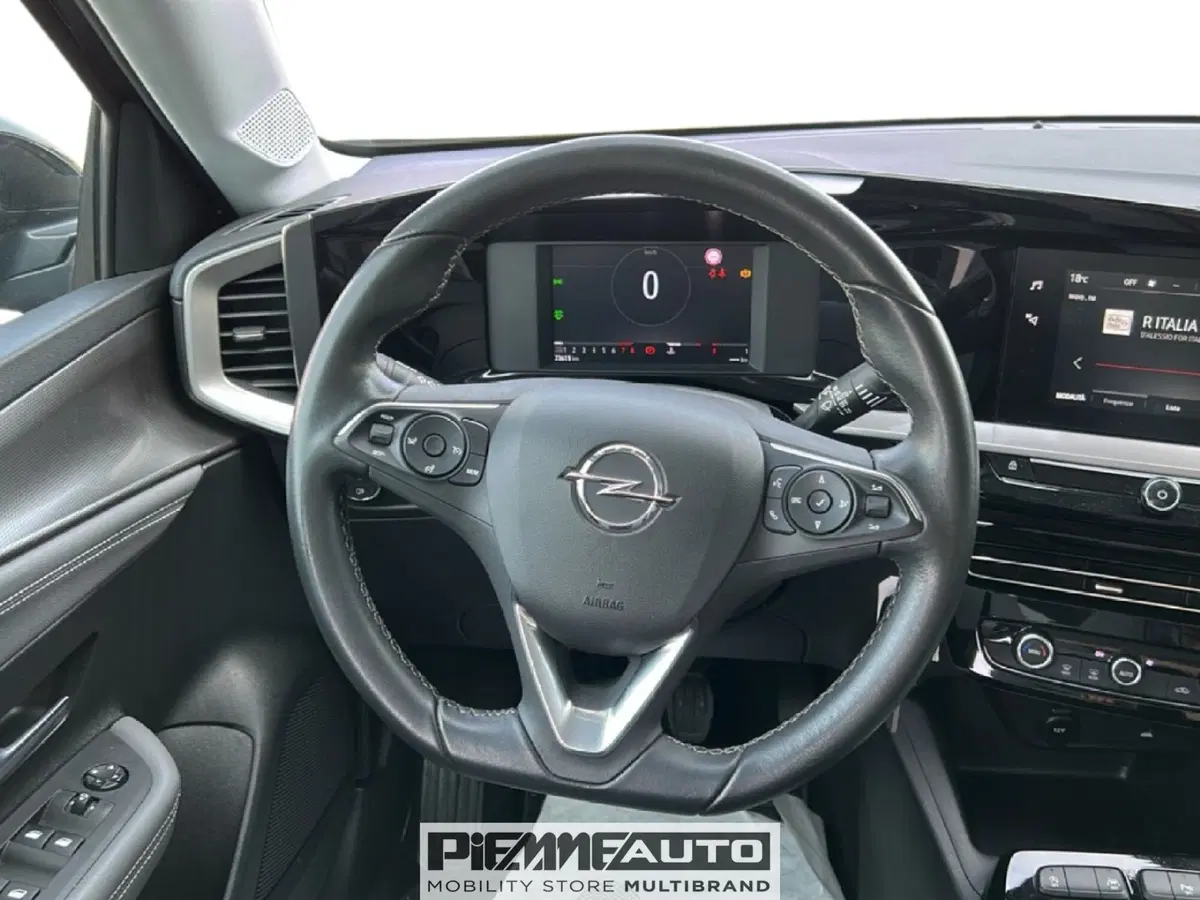 Opel Mokka usata a Piacenza (12)