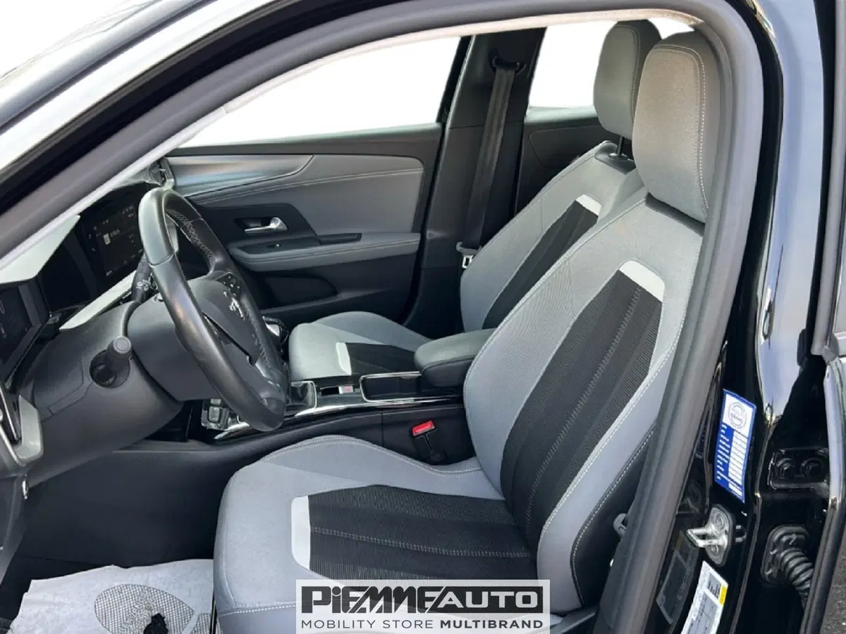Opel Mokka usata a Piacenza (9)