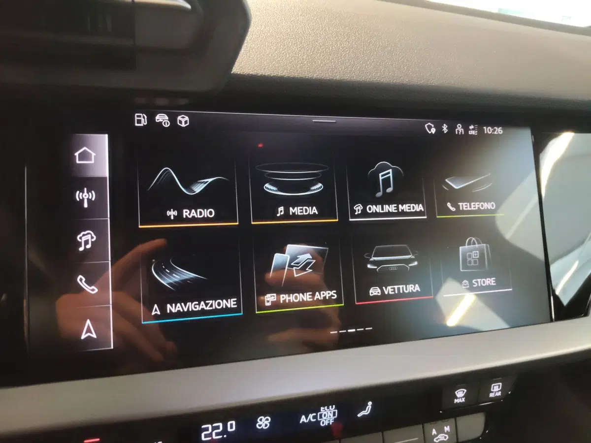 Audi A3 Sportback nuova a Modena (10)