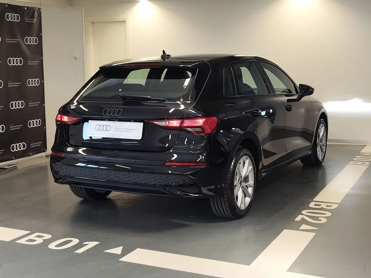 Audi A3 Sportback nuova a Modena (4)
