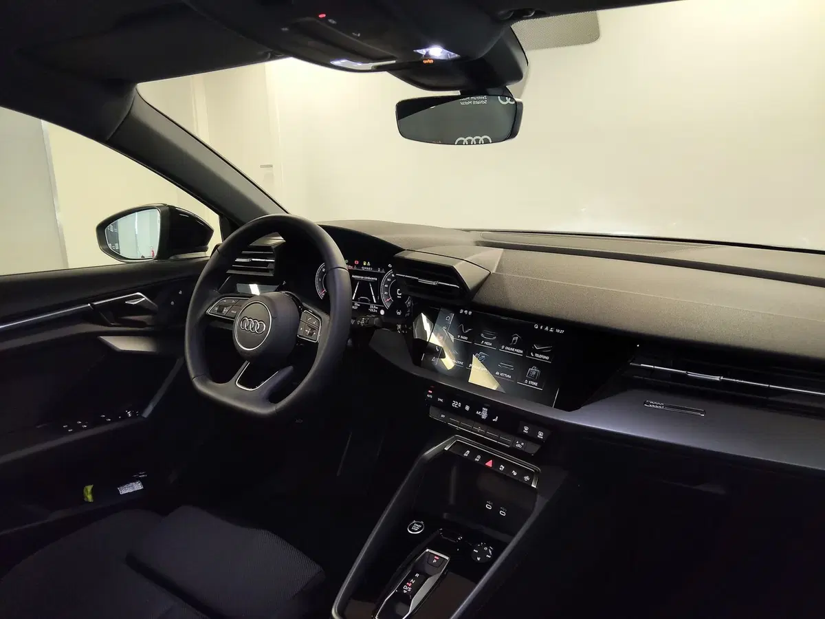 Audi A3 Sportback nuova a Modena (8)