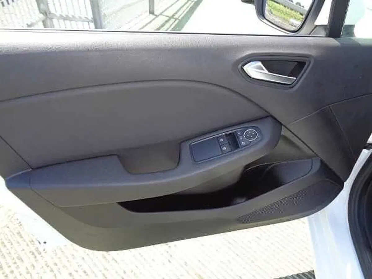 Renault Clio usata a Treviso (8)