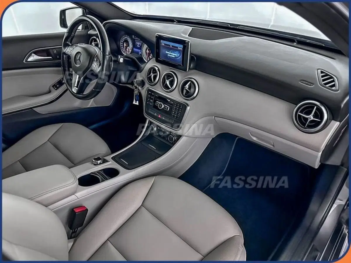 Mercedes-Benz Classe A usata a Milano (13)
