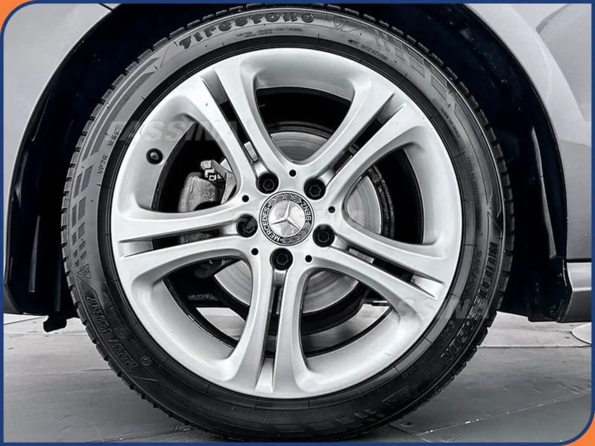 Mercedes-Benz Classe A usata a Milano (7)