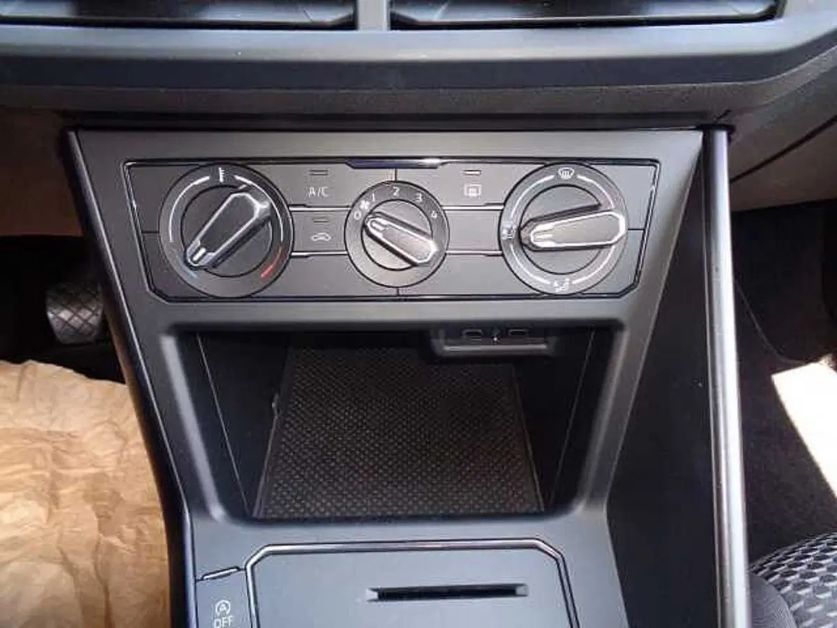 Volkswagen Polo usata a Treviso (14)