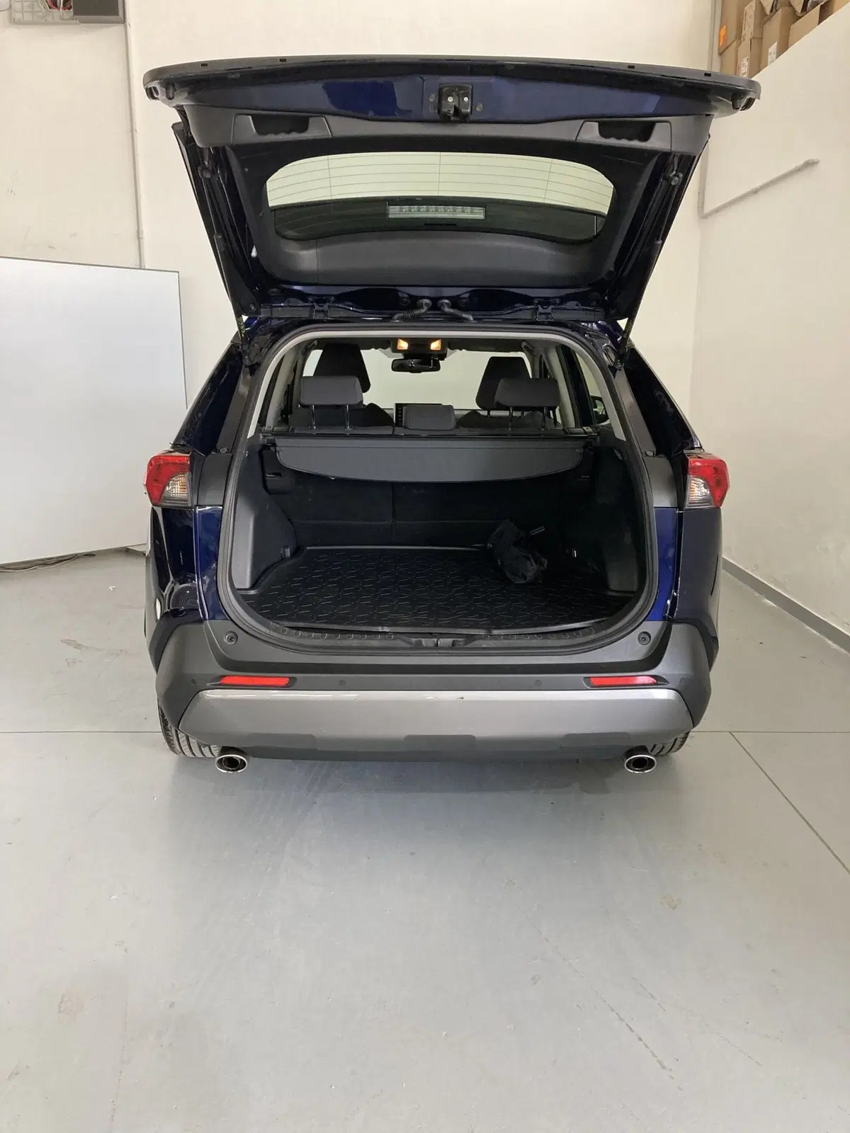 Toyota Rav4 usata a Barletta-Andria-Trani (6)