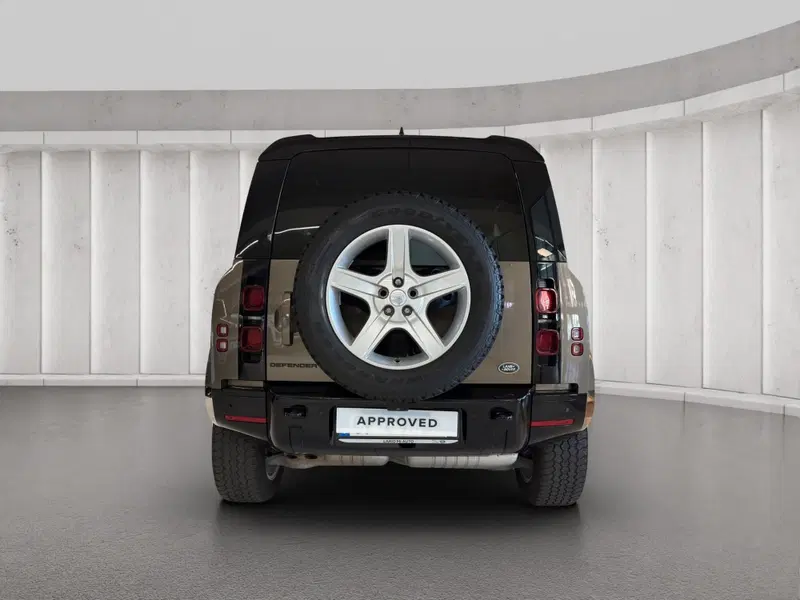 Land Rover Defender usata a Milano (7)