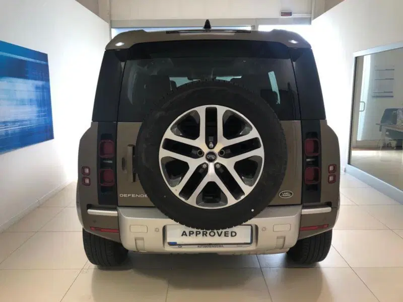 Land Rover Defender usata a Venezia (10)