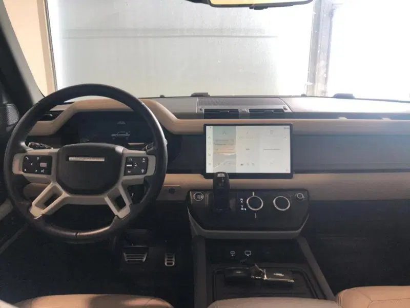 Land Rover Defender usata a Venezia (7)