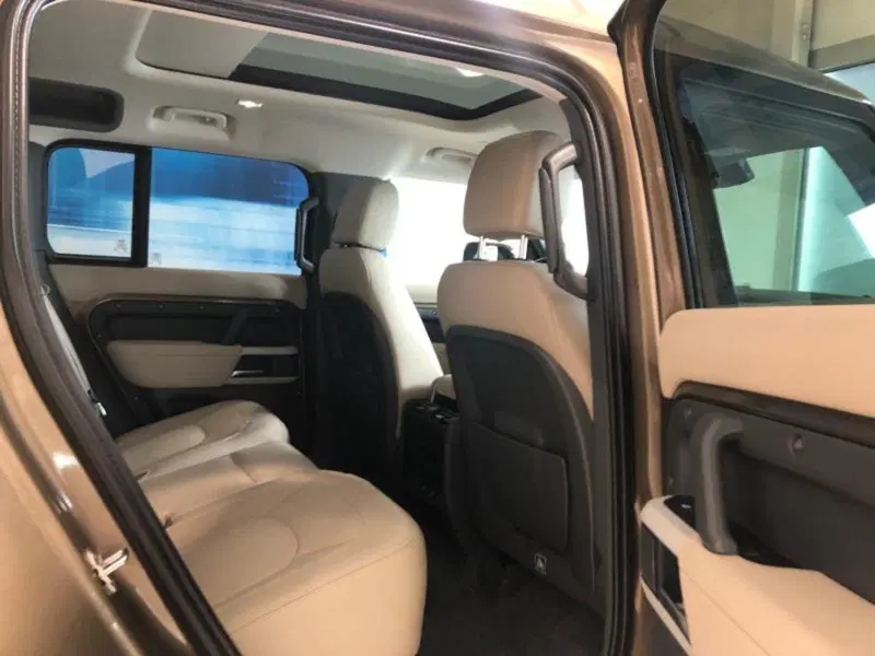 Land Rover Defender usata a Venezia (8)