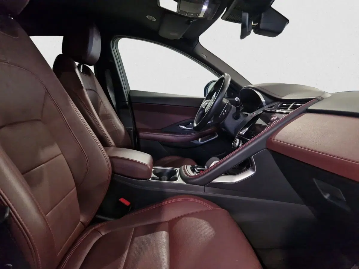 Jaguar E-Pace usata a Firenze (3)