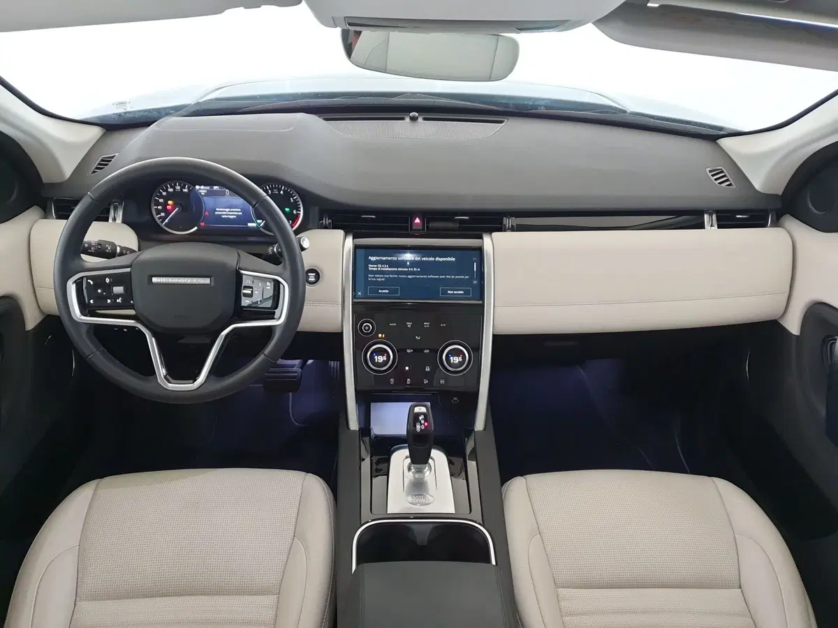 Land Rover Discovery Sport usata a Monza e Brianza (4)