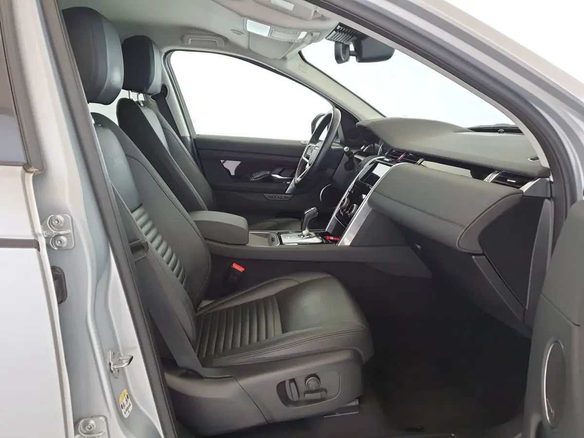 Land Rover Discovery Sport usata a Monza e Brianza (3)