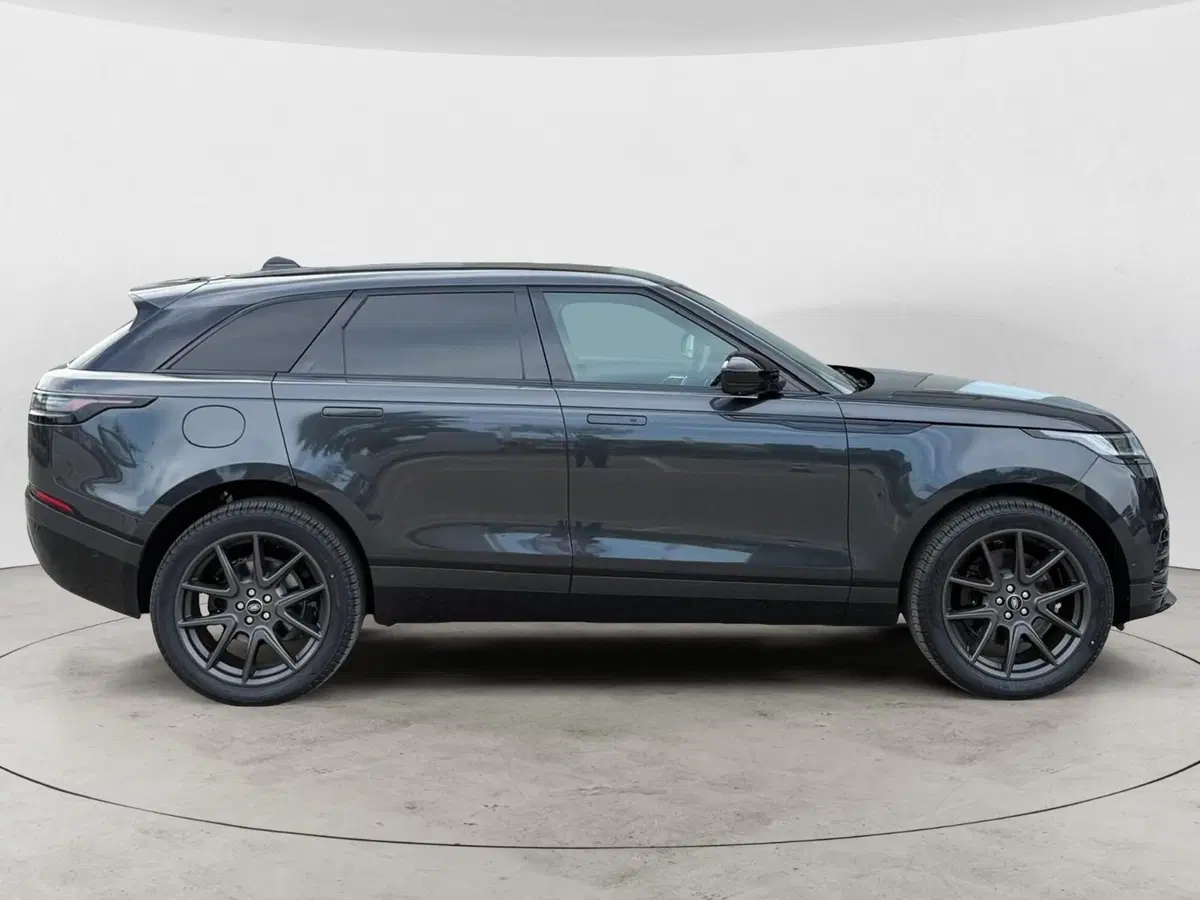 Land Rover Range Rover Velar nuova a Ascoli Piceno (3)
