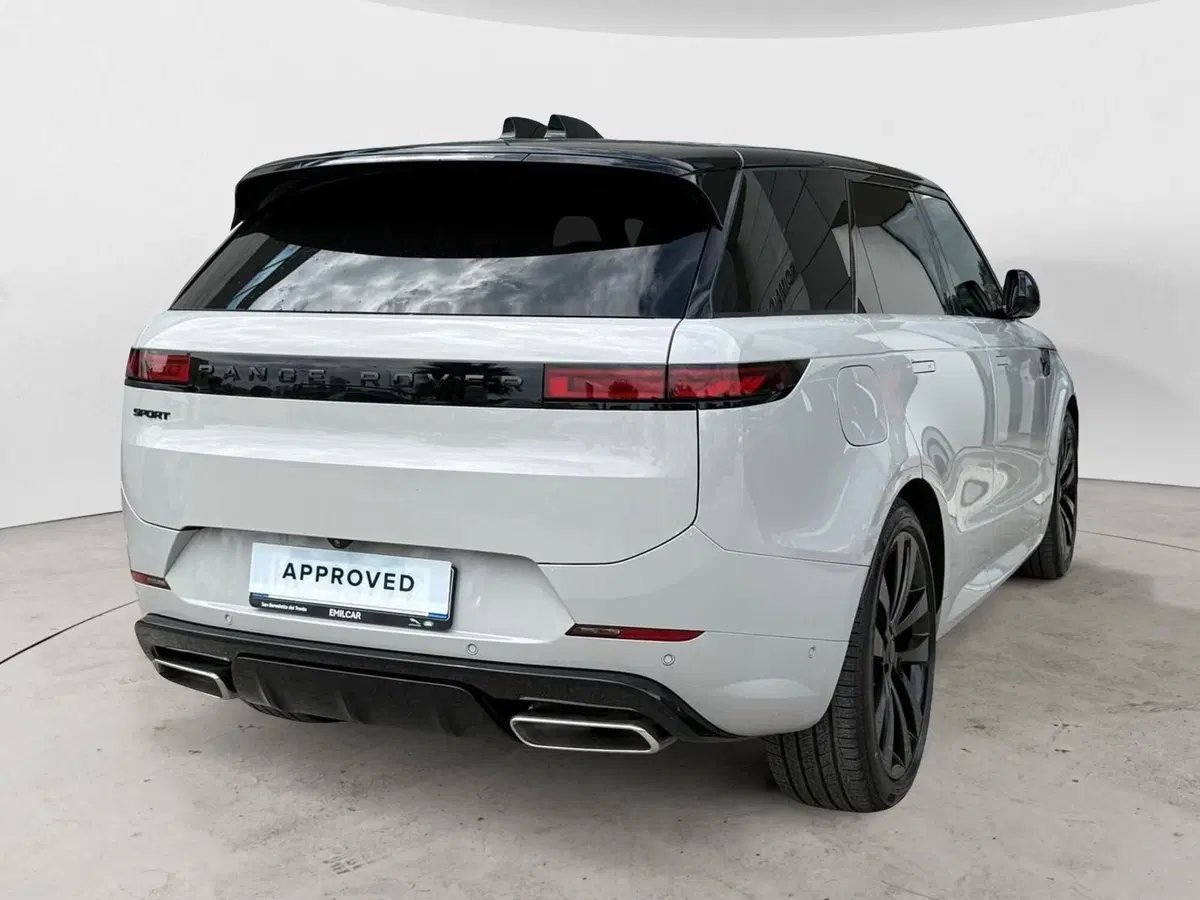 Land Rover Range Rover Sport nuova a Ascoli Piceno (4)