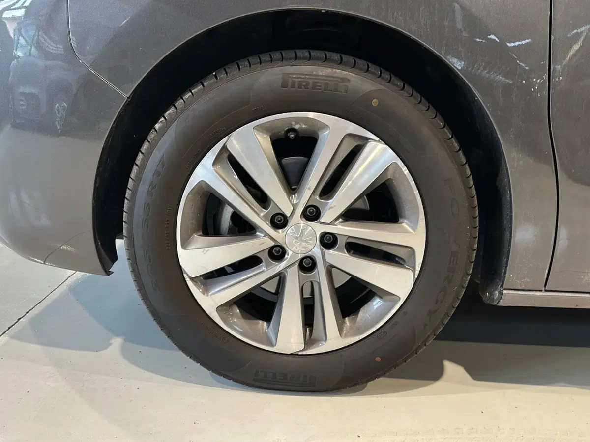 Peugeot Traveller usata a Vicenza (13)