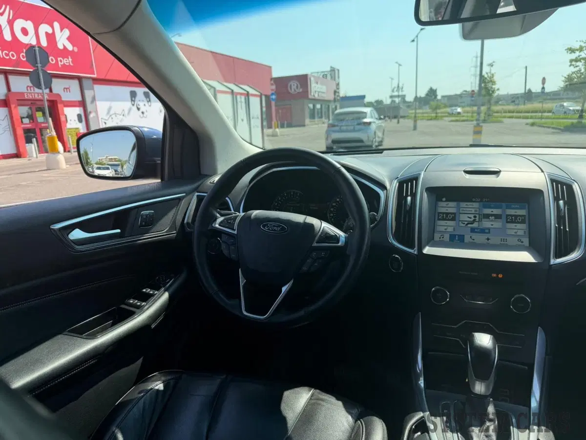 Ford Edge usata a Varese (9)