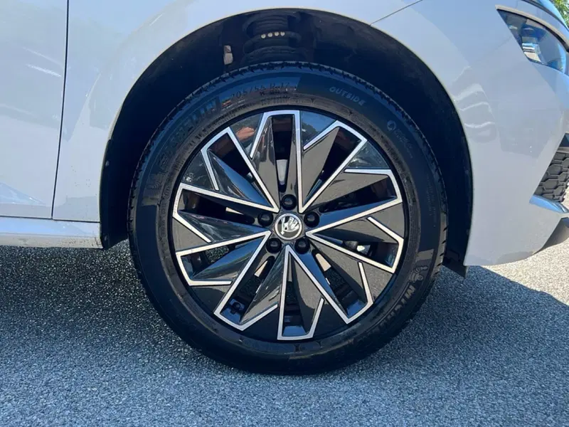 Skoda Kamiq usata a Grosseto (9)