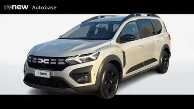 Dacia Jogger 1.0 tce Extreme UP Gpl 100cv 7p.ti del 2023 usata a Albignasego