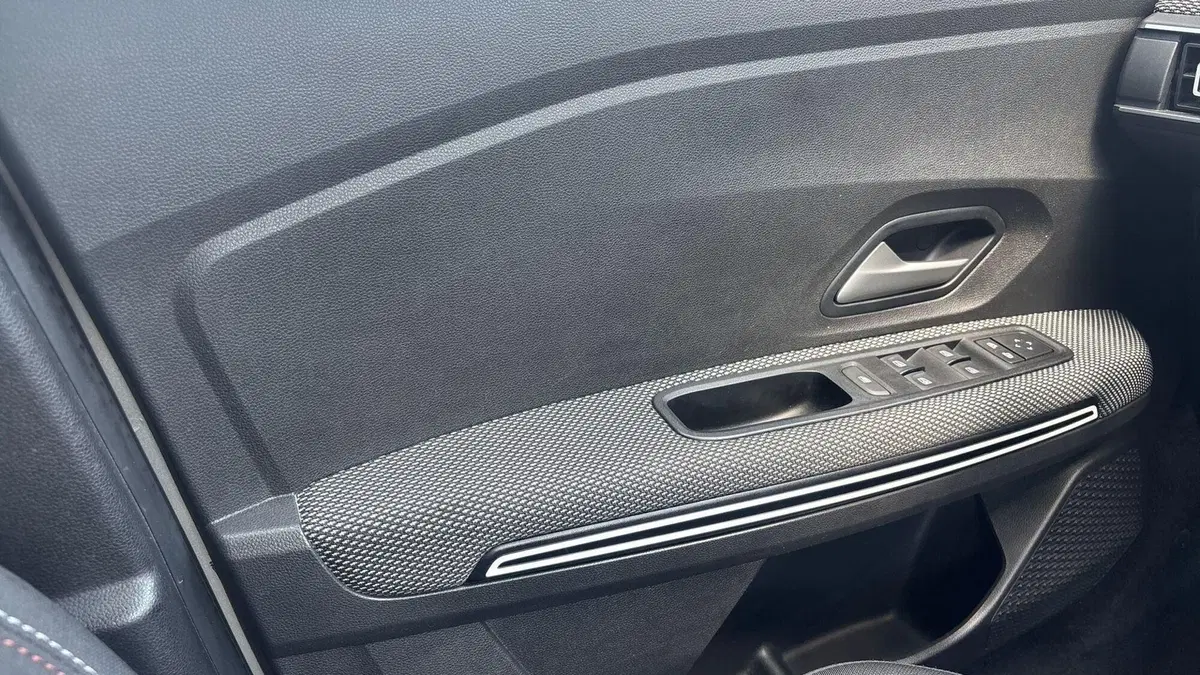 Dacia Jogger usata a Padova (16)