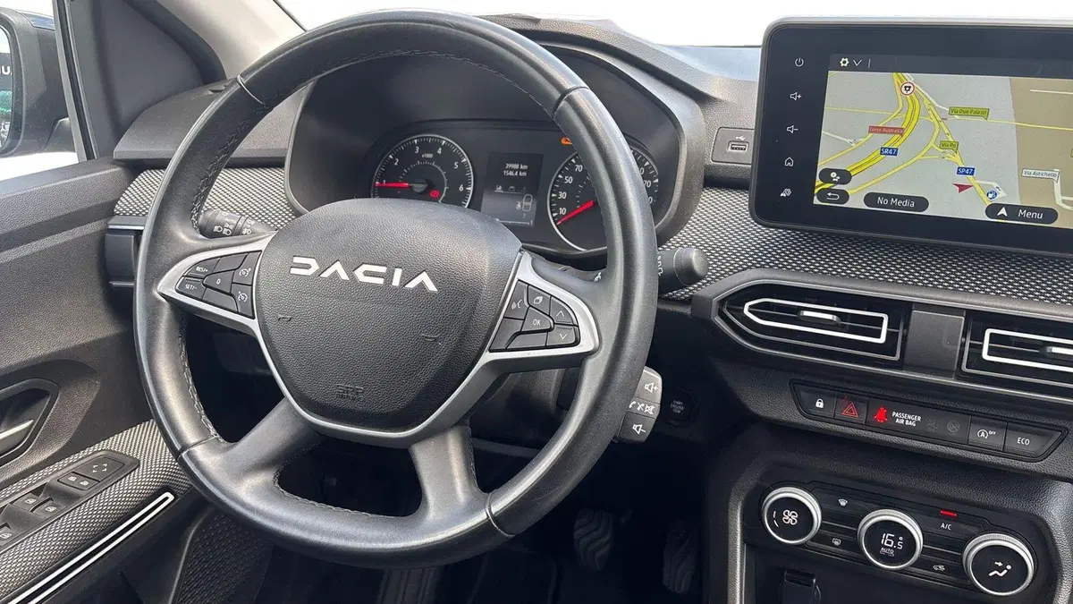 Dacia Jogger usata a Padova (7)
