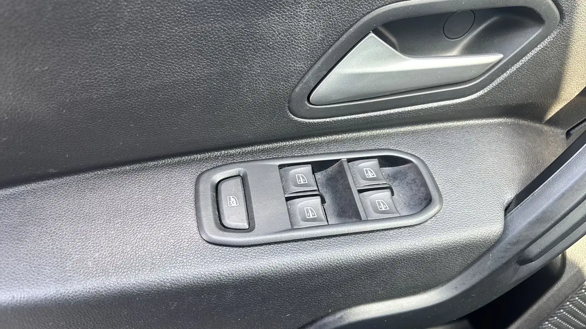 Dacia Duster usata a Padova (16)