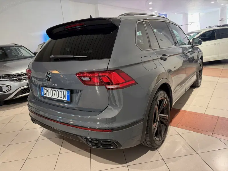 Volkswagen Tiguan usata a Genova (5)