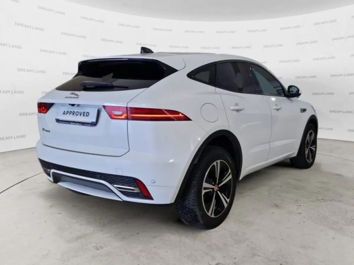 Jaguar E-Pace usata a Livorno (3)